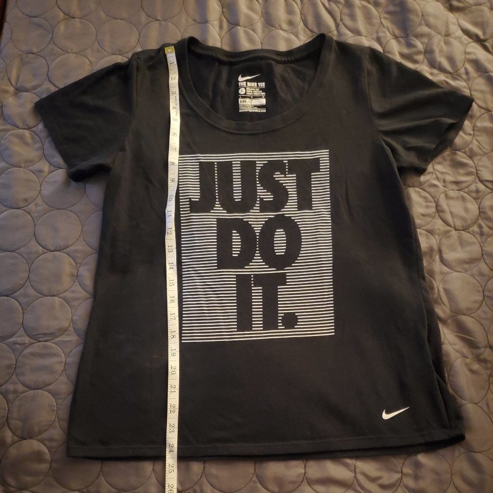 Nike Dri-Fit shirt for Woman size L